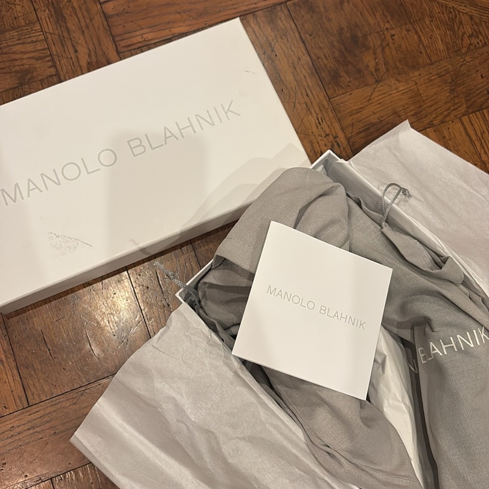 NWT Manolo Blahnik Green Satin Heels - Picture 8 of 8